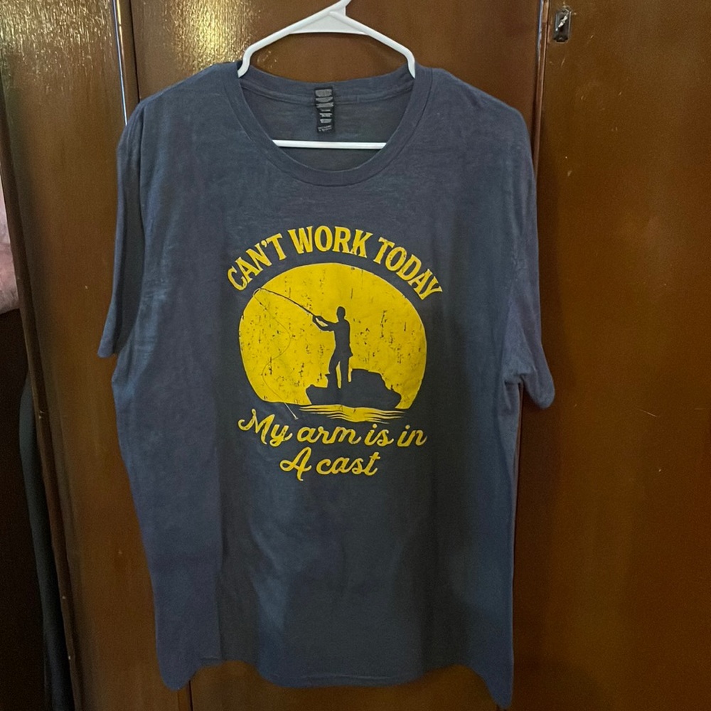 NWOT Men’s XL t-shirt